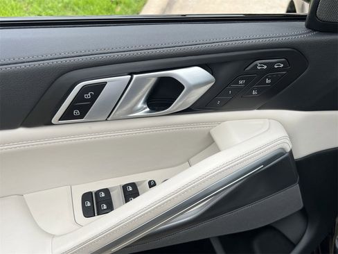 Used 2023 BMW X6 xDrive40i w/ Executive Package image 25