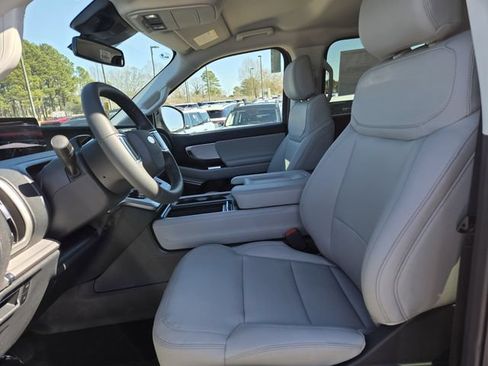 New 2026 Ford Expedition Active RWD image 11