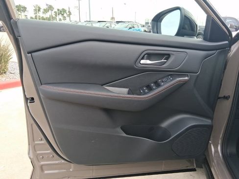 New 2026 Nissan Rogue SV AWD/4WD image 23