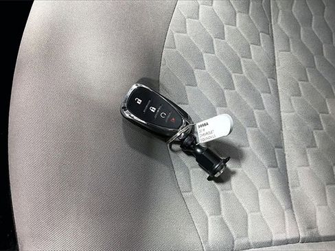 Used 2018 Chevrolet Equinox LS image 30