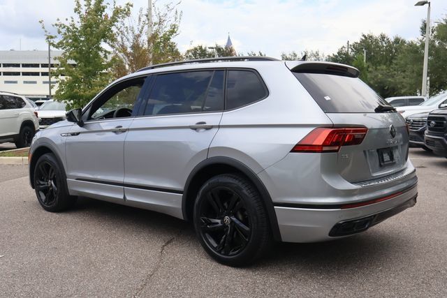 Certified 2023 Volkswagen Tiguan SE R-Line FWD image 6