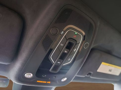 Used 2023 Audi Q8 Prestige image 20