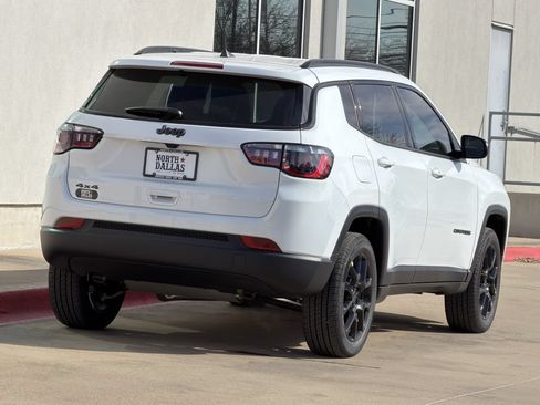 New 2026 Jeep Compass Latitude AWD/4WD image 5