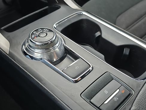 Used 2020 Ford Fusion SE image 19