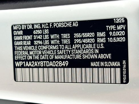 Certified 2026 Porsche Cayenne AWD/4WD image 26