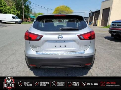 Used 2017 Nissan Rogue Sport S w/ S Appearance Package AWD/4WD image 7