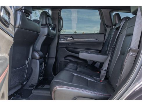 Used 2020 Jeep Grand Cherokee Trailhawk w/ Trailhawk Luxury Group image 12