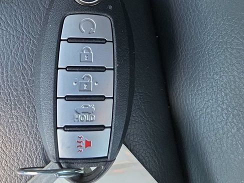 Used 2025 Nissan Altima 2.5 SR AWD/4WD image 33
