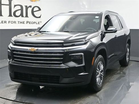 New 2026 Chevrolet Traverse LT w/ Driver Confidence Package image 7
