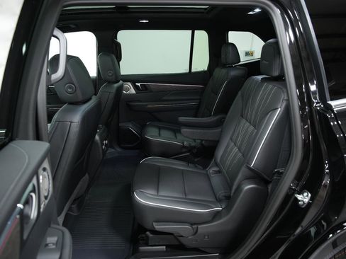 New 2026 Buick Enclave Avenir w/ Super Cruise Package image 20