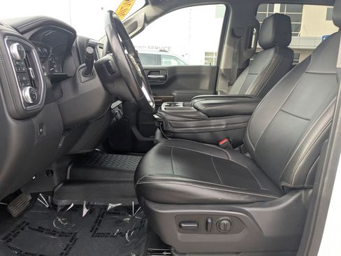 Used 2020 GMC Sierra 1500 SLE w/ SLE Value Package image 17