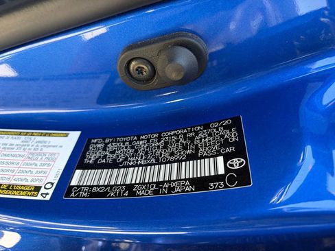 Used 2020 Toyota C-HR Limited FWD image 14