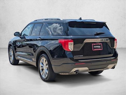Used 2023 Ford Explorer Limited w/ Equipment Group 301A RWD image 8