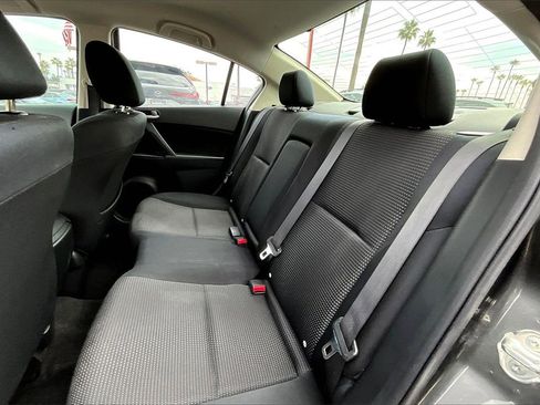 Used 2012 MAZDA MAZDA3 i Touring image 15
