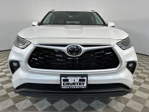 Used 2026 Toyota Highlander XLE AWD/4WD image 8