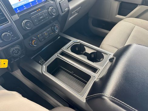 Used 2020 Ford F150 XLT w/ Equipment Group 302A Luxury AWD/4WD image 19