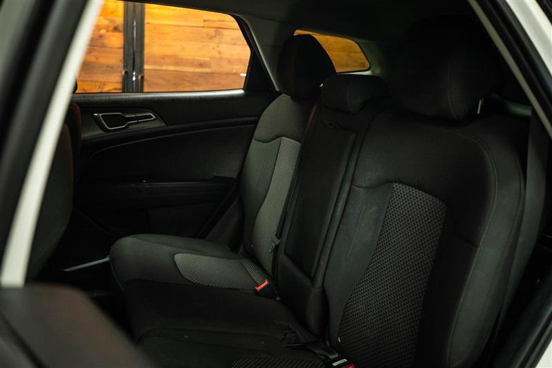 Used 2023 Kia Sportage LX FWD image 10