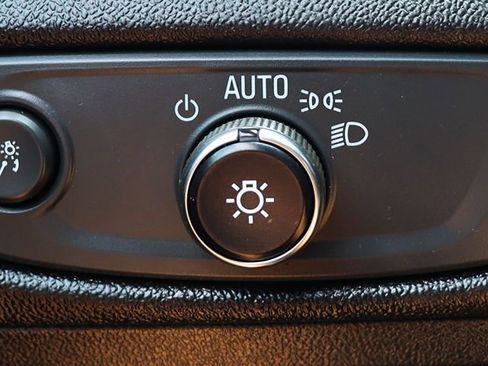 Used 2023 Chevrolet Malibu LT FWD image 41