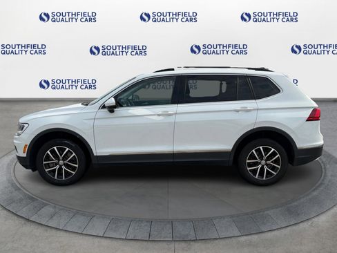 Used 2021 Volkswagen Tiguan SE image 3