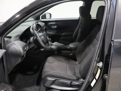 Used 2024 Honda HR-V Sport image 8