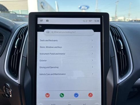 Used 2024 Ford Edge SEL image 42