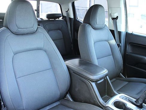 Used 2021 Chevrolet Colorado LT w/ Redline Special Edition image 19