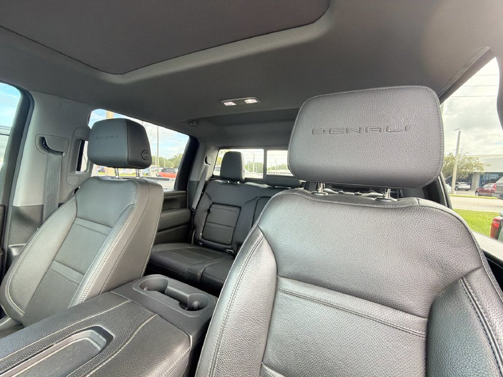 Used 2021 GMC Sierra 2500 Denali w/ Denali Ultimate Package AWD/4WD image 13