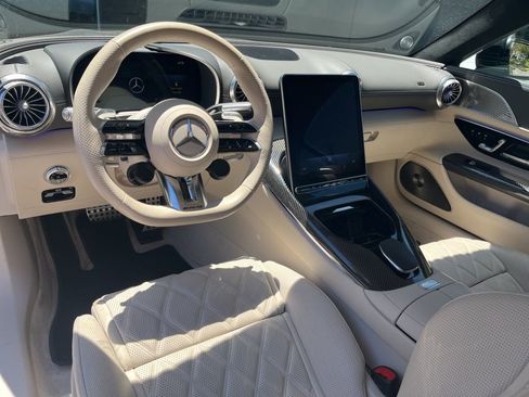 Used 2023 Mercedes-Benz SL 55 AMG 4MATIC image 9