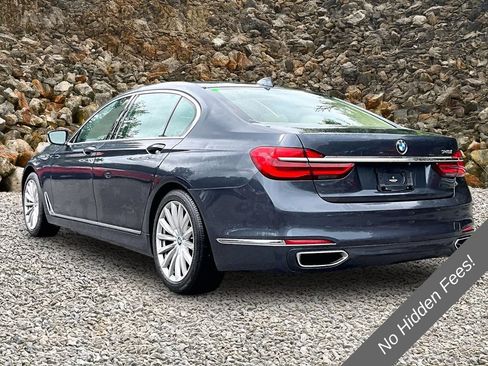 Used 2016 BMW 740i RWD image 10