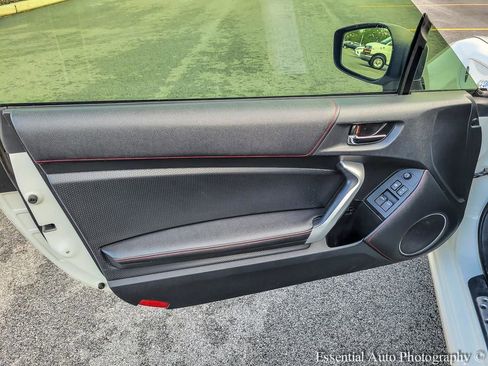 Used 2016 Scion FR-S RWD image 19