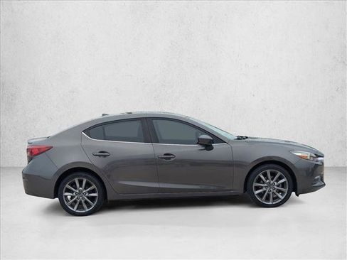 Used 2018 MAZDA MAZDA3 Touring FWD image 4