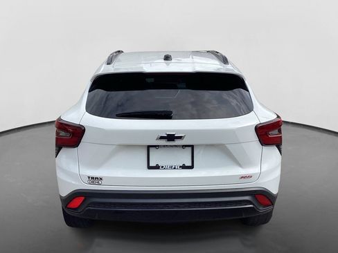 Used 2024 Chevrolet Trax RS w/ Driver Confidence Package FWD image 6