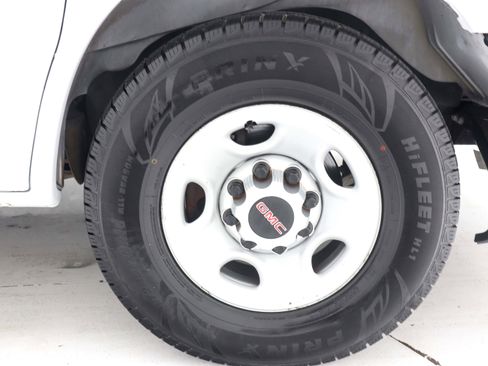 Used 2019 GMC Savana 3500 w/ Power Convenience Package image 30