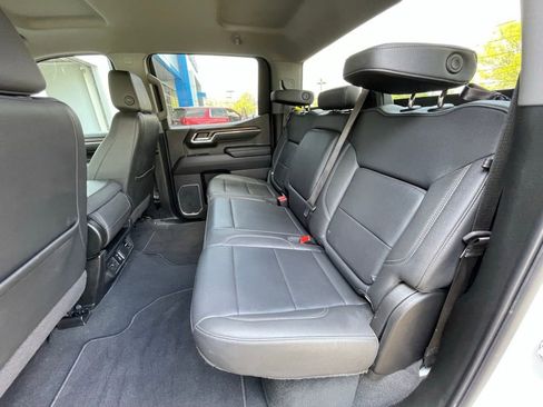 Used 2025 GMC Sierra 1500 SLT image 26