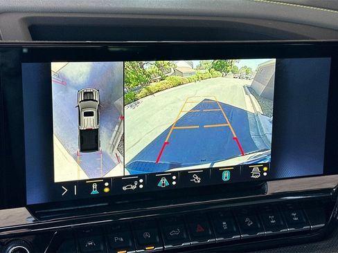 Used 2023 Chevrolet Silverado 1500 ZR2 w/ Technology Package image 20