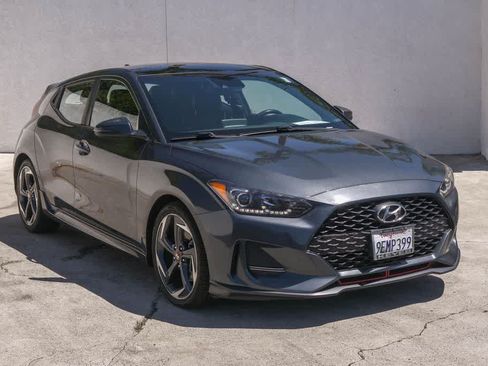 Used 2019 Hyundai Veloster Turbo FWD image 3