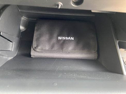 Used 2017 Nissan Rogue S image 25