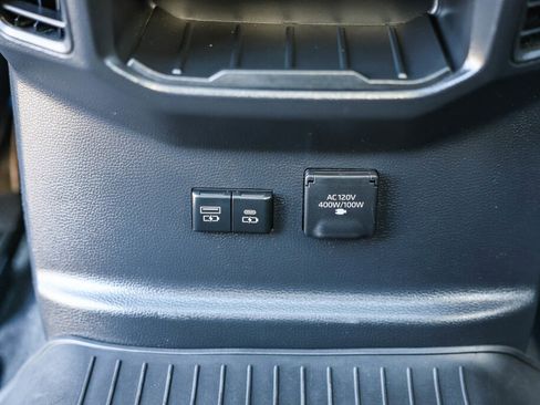 Used 2022 Toyota Tundra Limited image 18