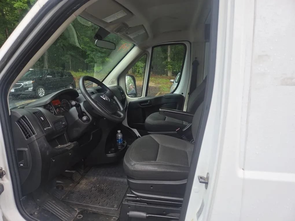 Used 2017 RAM ProMaster 1500 w/ Premium Appearance Group FWD image 5