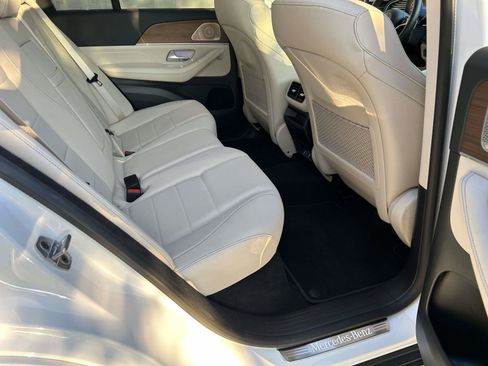 Certified 2026 Mercedes-Benz GLE 450 4MATIC image 44