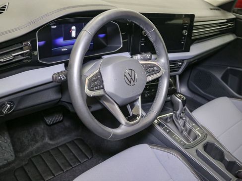 Certified 2026 Volkswagen Jetta SE FWD image 24