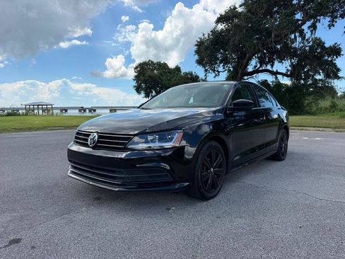 Used 2017 Volkswagen Jetta S FWD image 2