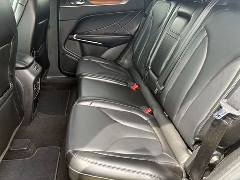 Used 2019 Lincoln MKC Reserve w/ MKC Technology Package AWD/4WD image 12
