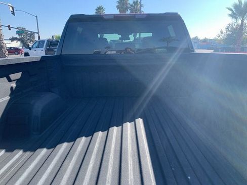 New 2025 GMC Sierra 1500 Elevation image 7