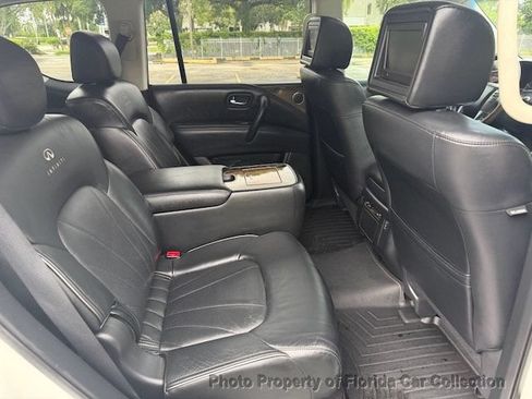 Used 2013 INFINITI QX56 2WD w/ Deluxe Touring Pkg image 11