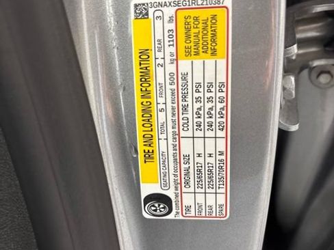 Used 2024 Chevrolet Equinox LS w/ LS Convenience Package AWD/4WD image 11