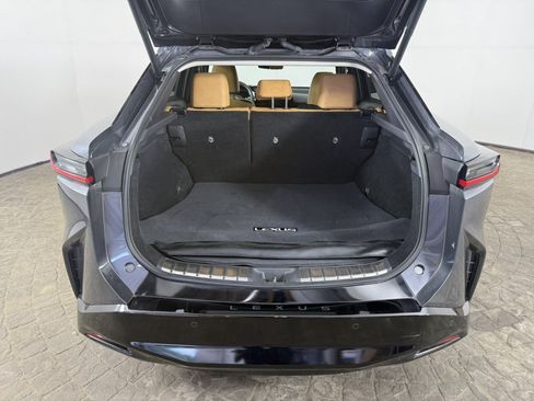 Used 2023 Lexus RZ 450e Premium w/ Technology Package AWD/4WD image 7