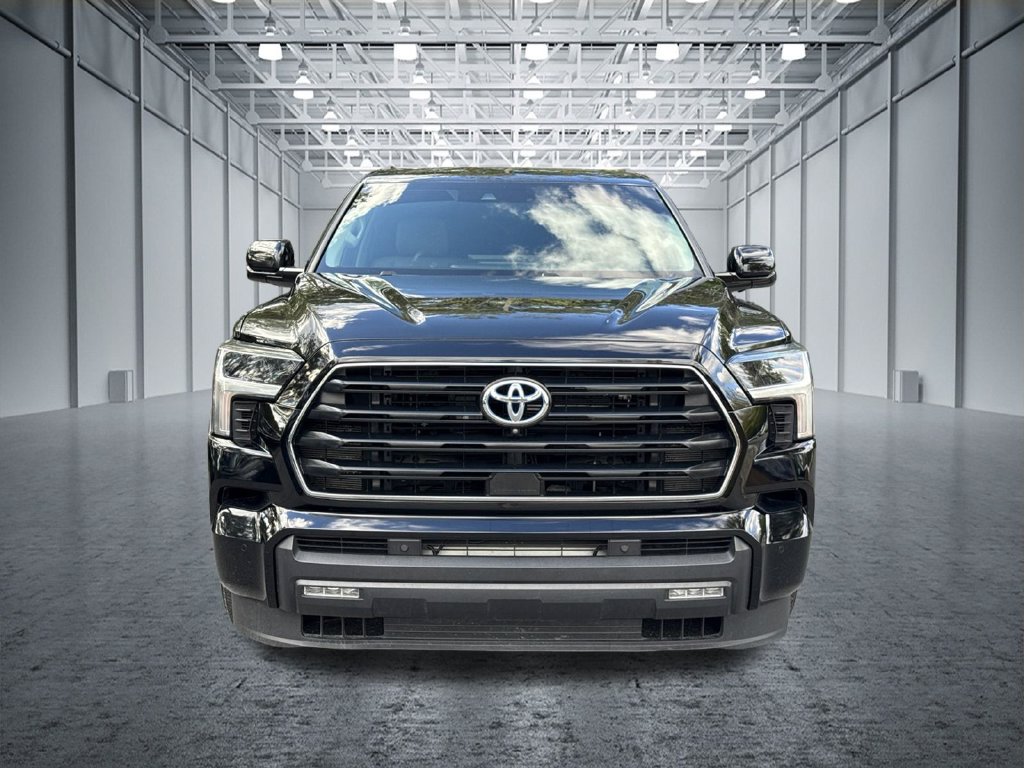 Used 2023 Toyota Sequoia SR5 w/ SR5 Premium Package AWD/4WD image 2