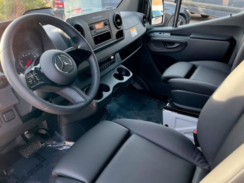 New 2026 Mercedes-Benz Sprinter 2500 image 11