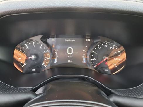 New 2026 Jeep Compass Limited image 9